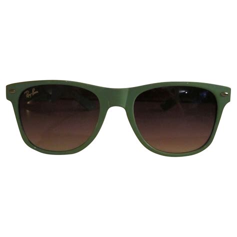 second hand ray ban sunglasses.